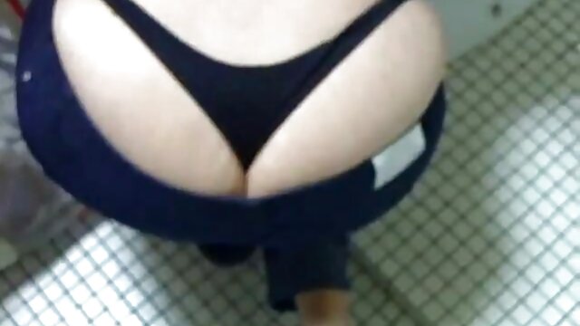 Un pecador blanco rompe el tierno anal de una japonesa sexy con una polla videos x casero español enorme